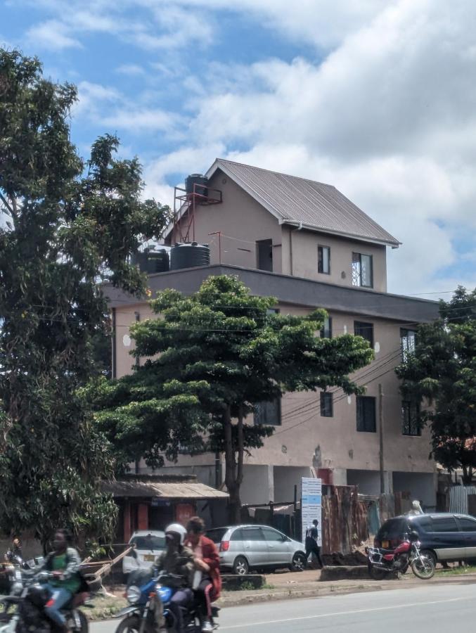 Mufasa City Hostel And Apartments Arusha Ngoại thất bức ảnh