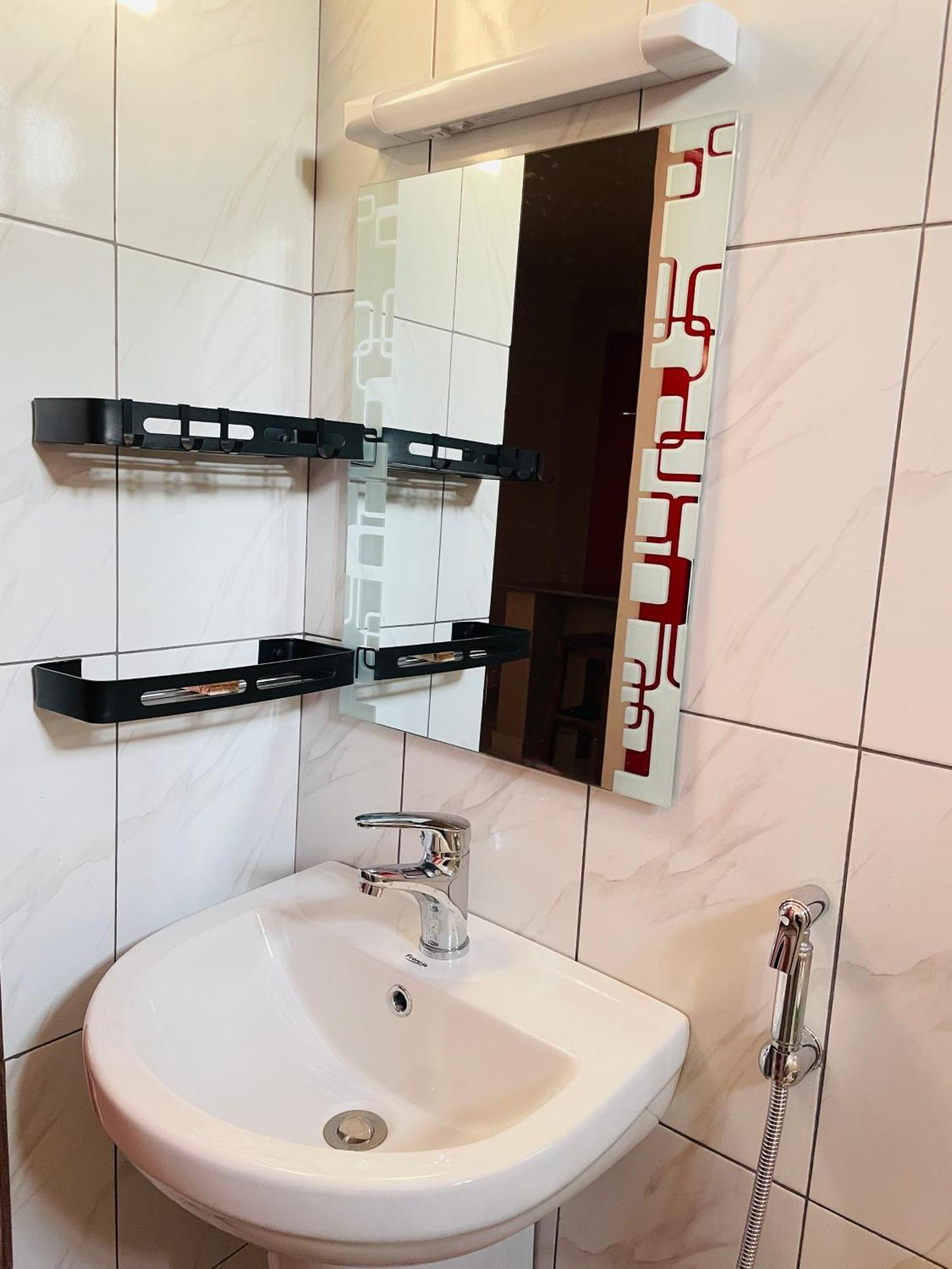 Mufasa City Hostel And Apartments Arusha Ngoại thất bức ảnh